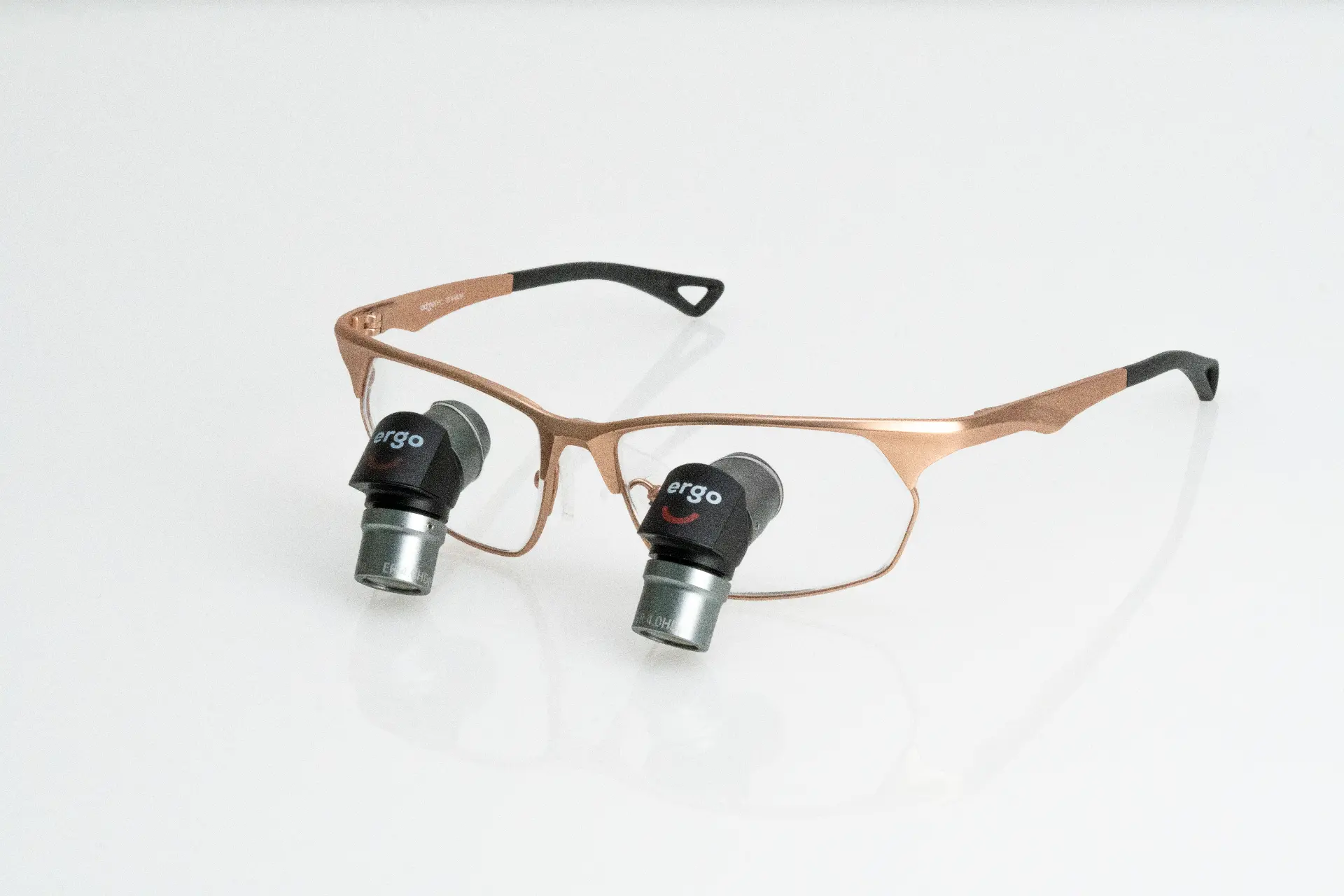 Lupe dentare ergonomice Admetec Ergo 4.0× TTL pe ramă rose gold
